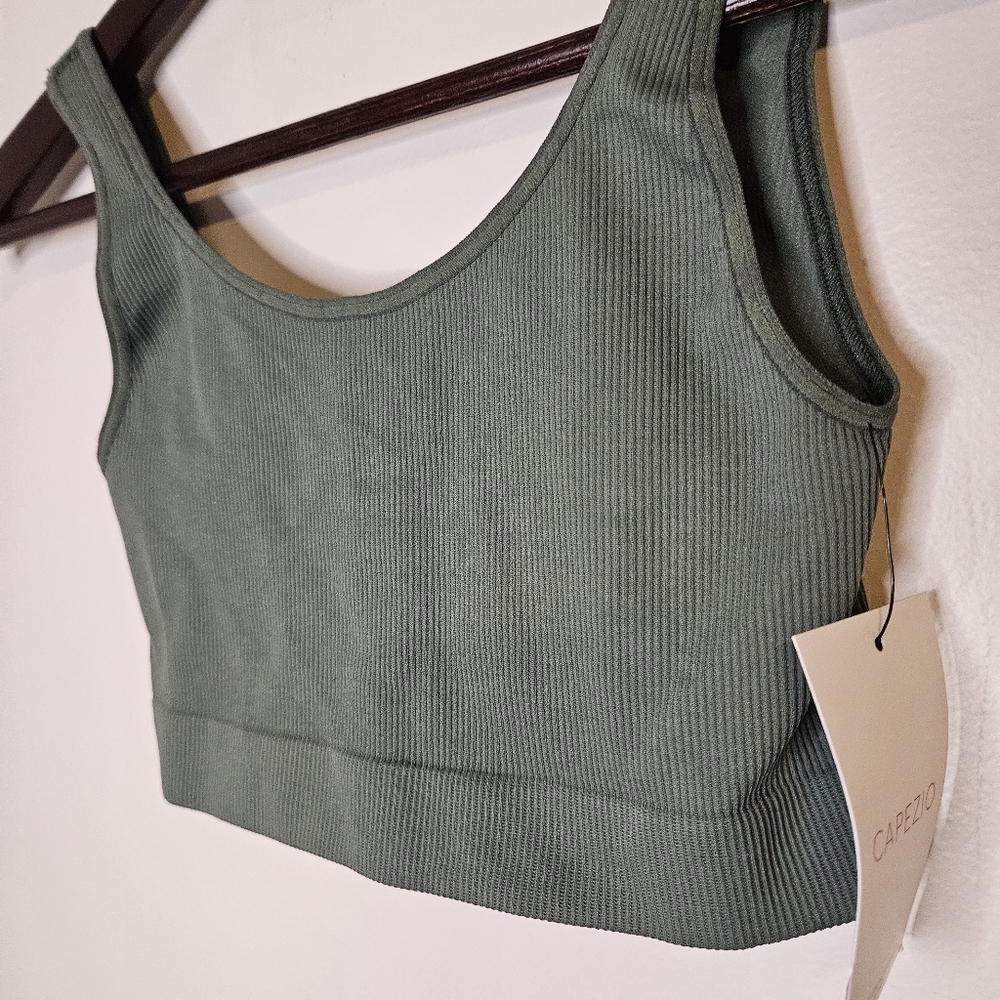 CAPEZIO Safari Green Seamless Ribbed Bra Top Medium/Large Dance Activewear NWT - Picture 2 of 8